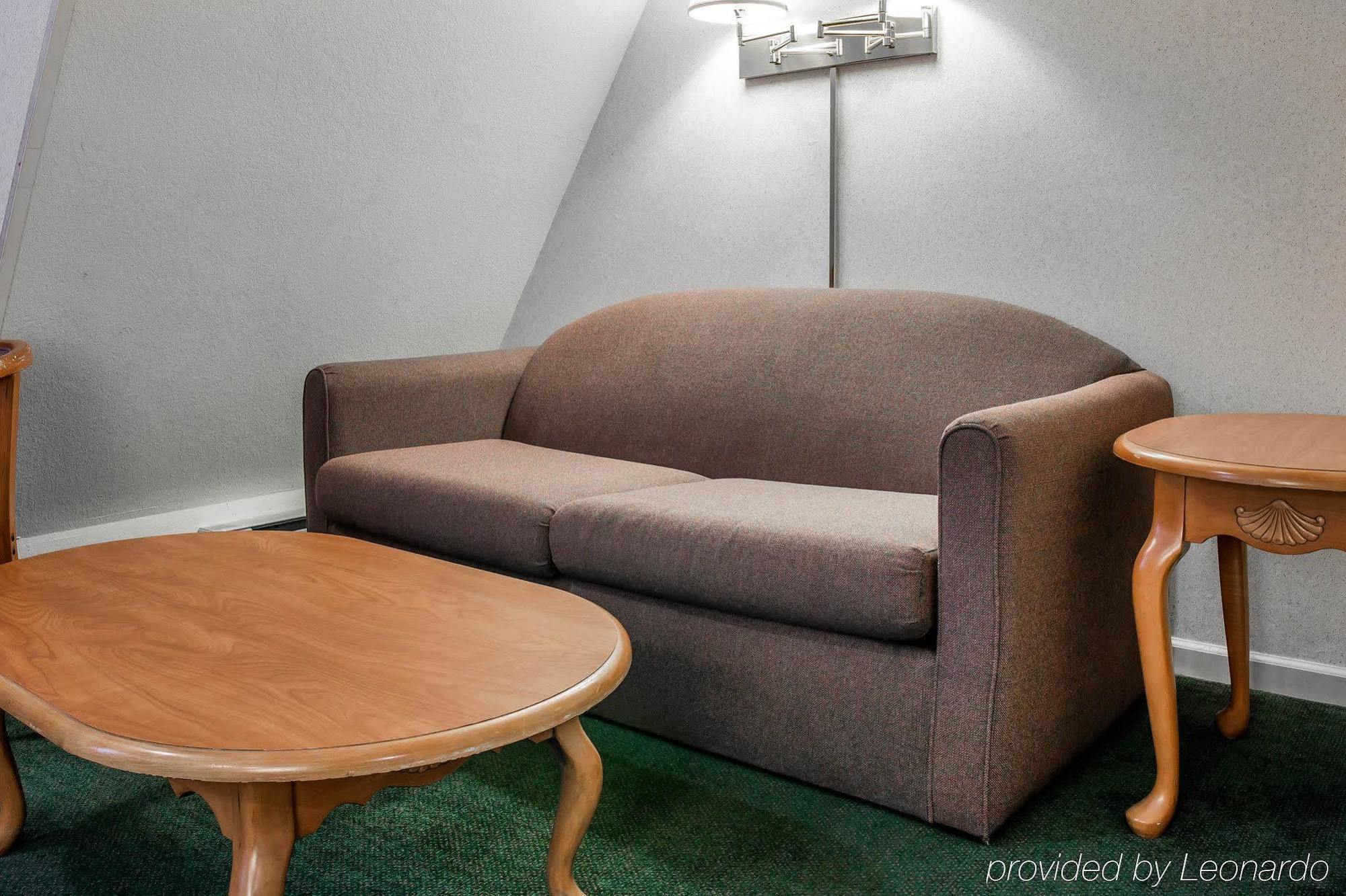 Quality Inn & Suites Mackinaw City Beachfront Εξωτερικό φωτογραφία